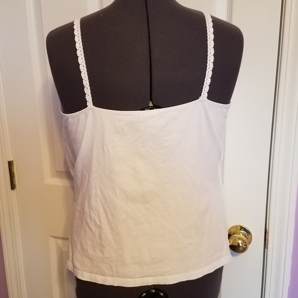 White Tank with Crochet Straps and Details - Picture 3 of 4